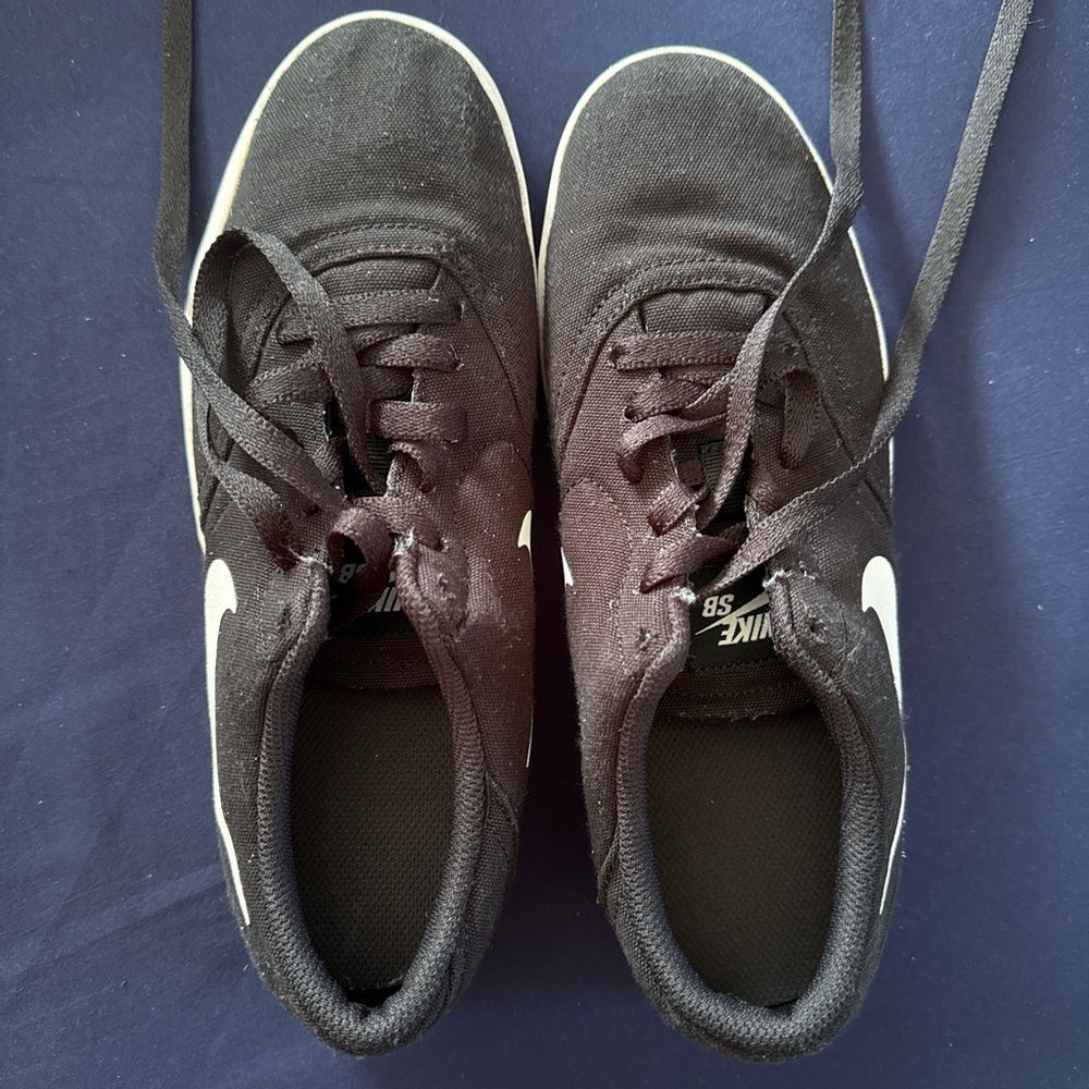 Black Nike SB Shoes